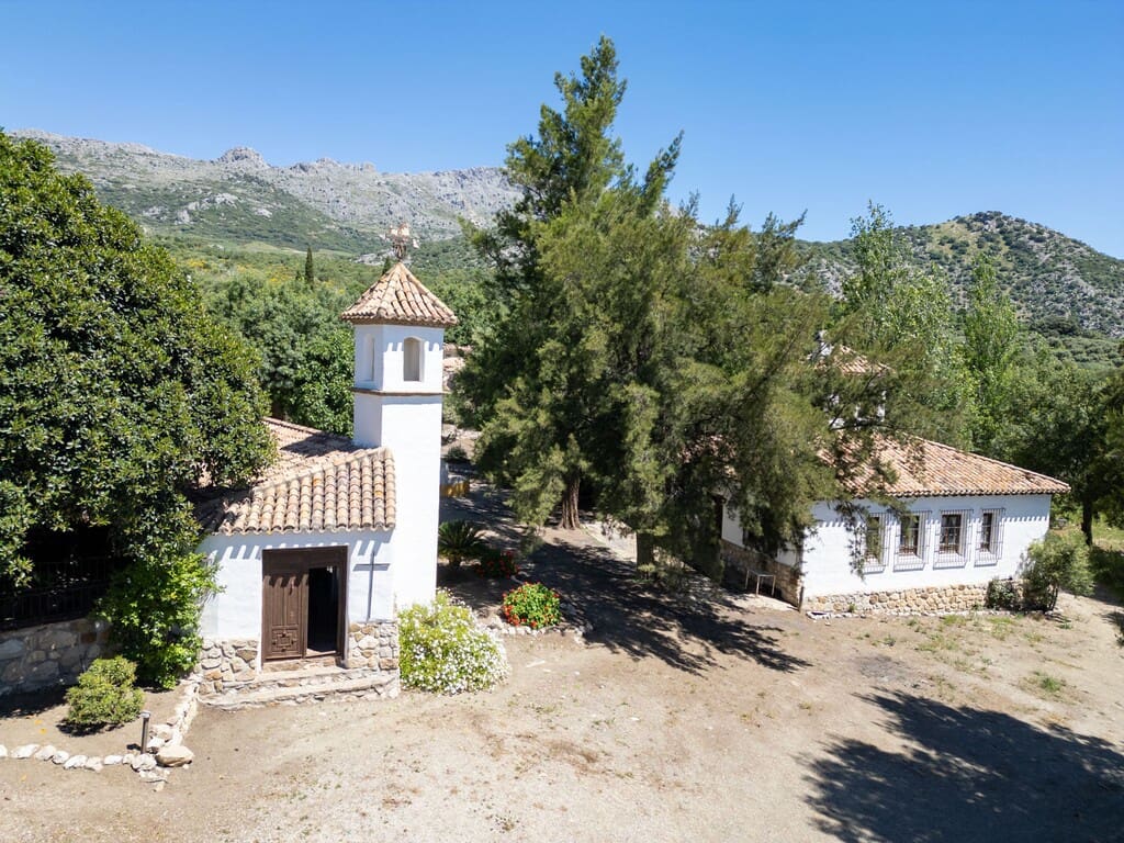 14 Zimmer Finca/Landgut zu verkaufen in Riogordo mit Pool - 1.500.000 € (Ref: 9855084)