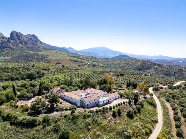 14 Zimmer Finca/Landgut zu verkaufen in Riogordo mit Pool - 1.500.000 € (Ref: 9855084)