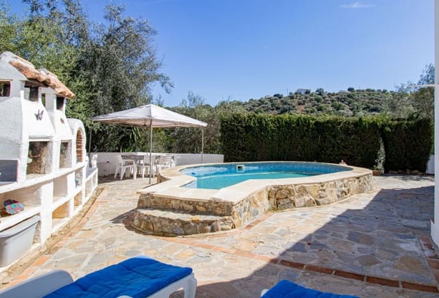 5 soveværelse Finca/Landehus til salg i Comares med swimmingpool - € 349.000 (Ref: 9859616)