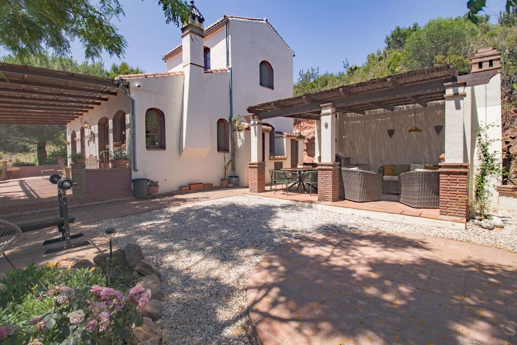 3 soverom Finca/Herregård til salgs i Almogia - € 395 000 (Ref: 9906859)