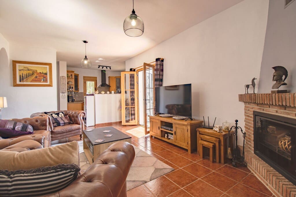 3 sypialnia Finka/Dom wiejski na sprzedaż w Colmenar z basenem - 360 000 € (Ref: 9949299)