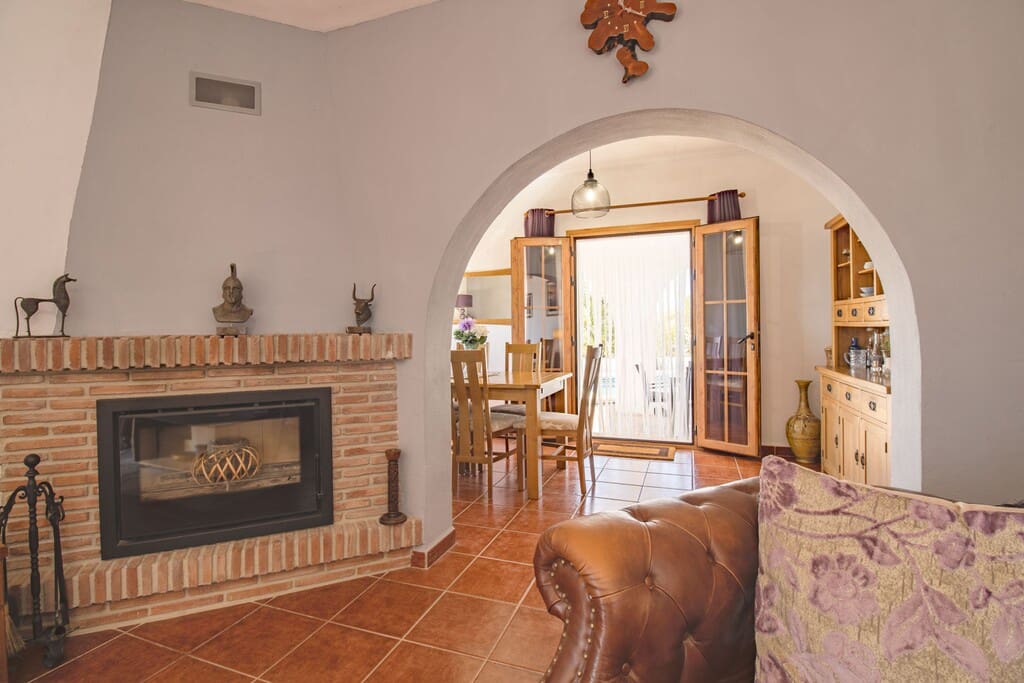 3 sypialnia Finka/Dom wiejski na sprzedaż w Colmenar z basenem - 360 000 € (Ref: 9949299)