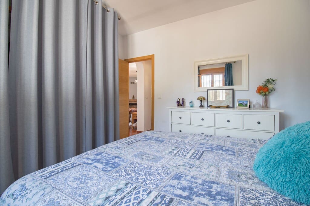 3 sypialnia Finka/Dom wiejski na sprzedaż w Colmenar z basenem - 360 000 € (Ref: 9949299)