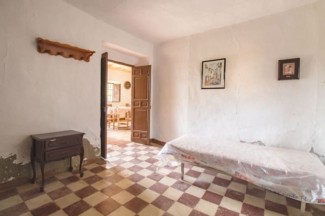 4 soveværelse Finca/Landehus til salg i Riogordo - € 75.000 (Ref: 9962232)