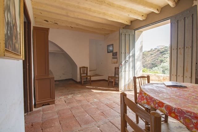 4 soveværelse Finca/Landehus til salg i Riogordo - € 75.000 (Ref: 9962232)