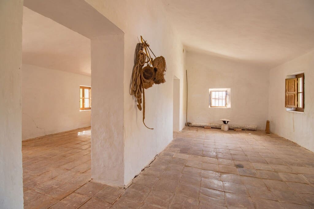 4 bedroom Finca/Country House for sale in Riogordo - € 75,000 (Ref: 9962232)