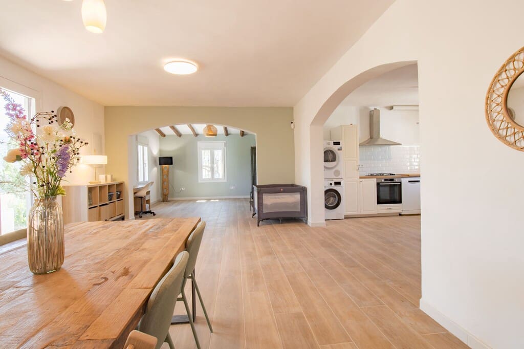 5 soveværelse Finca/Landehus til salg i Riogordo med swimmingpool - € 635.000 (Ref: 9974919)