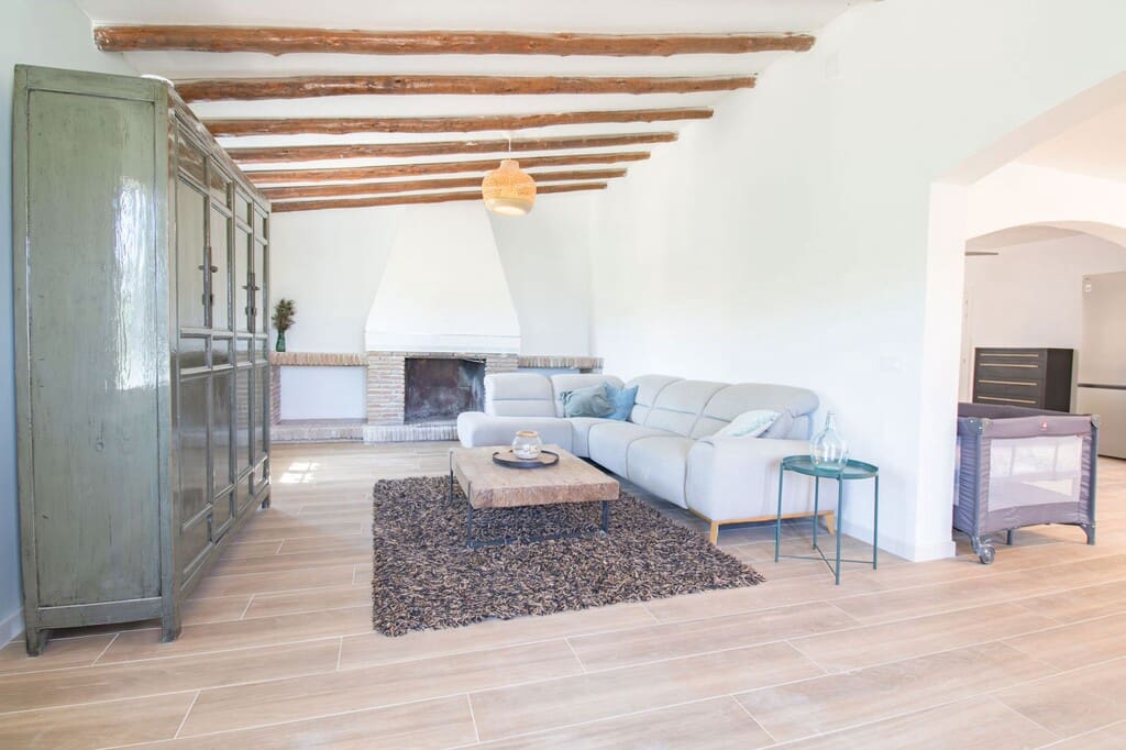 5 soveværelse Finca/Landehus til salg i Riogordo med swimmingpool - € 635.000 (Ref: 9974919)