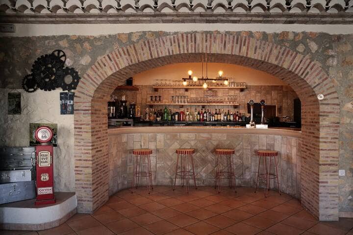 Ático de 2 habitaciones en Pego en alquiler con piscina garaje - 895 € (Ref: 9293828)