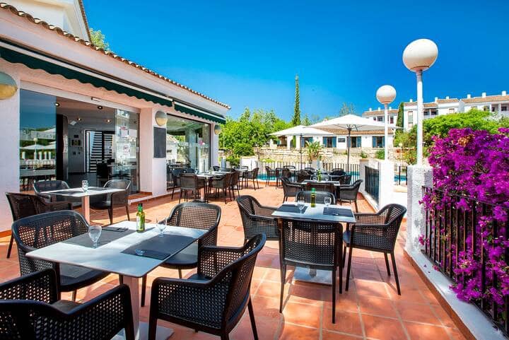 Ático de 2 habitaciones en Pego en alquiler con piscina garaje - 895 € (Ref: 9293828)