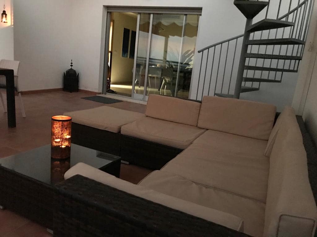 Ático de 2 habitaciones en Pego en alquiler con piscina garaje - 895 € (Ref: 9293828)