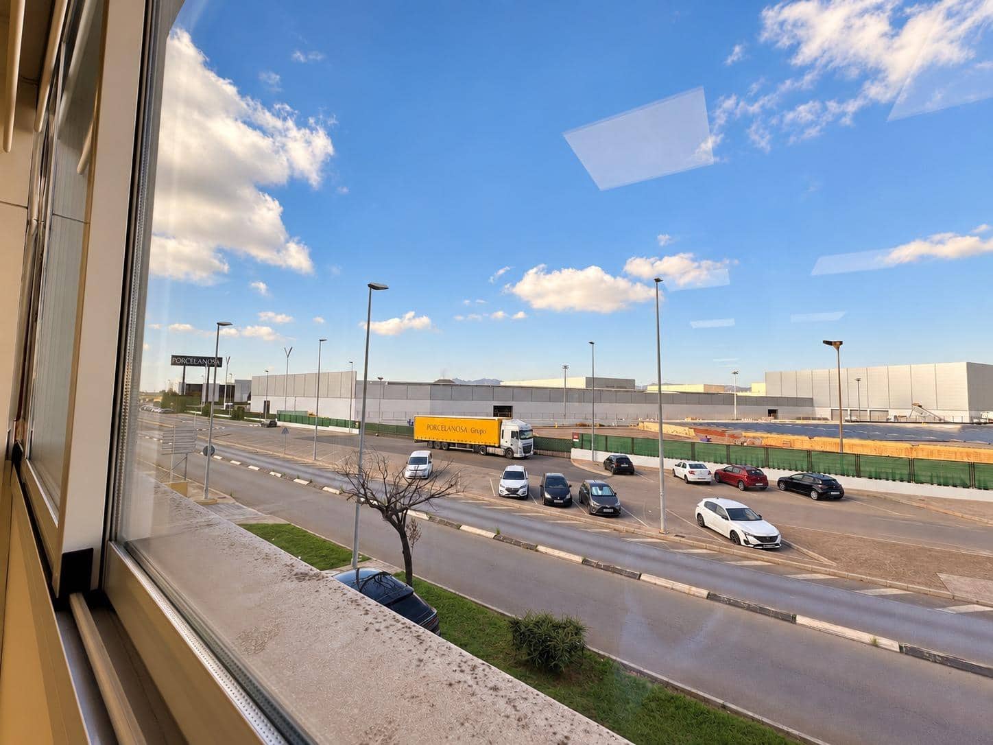 Kantoor te huur in Vila-real met garage - € 1.700 (Ref: 10185280)