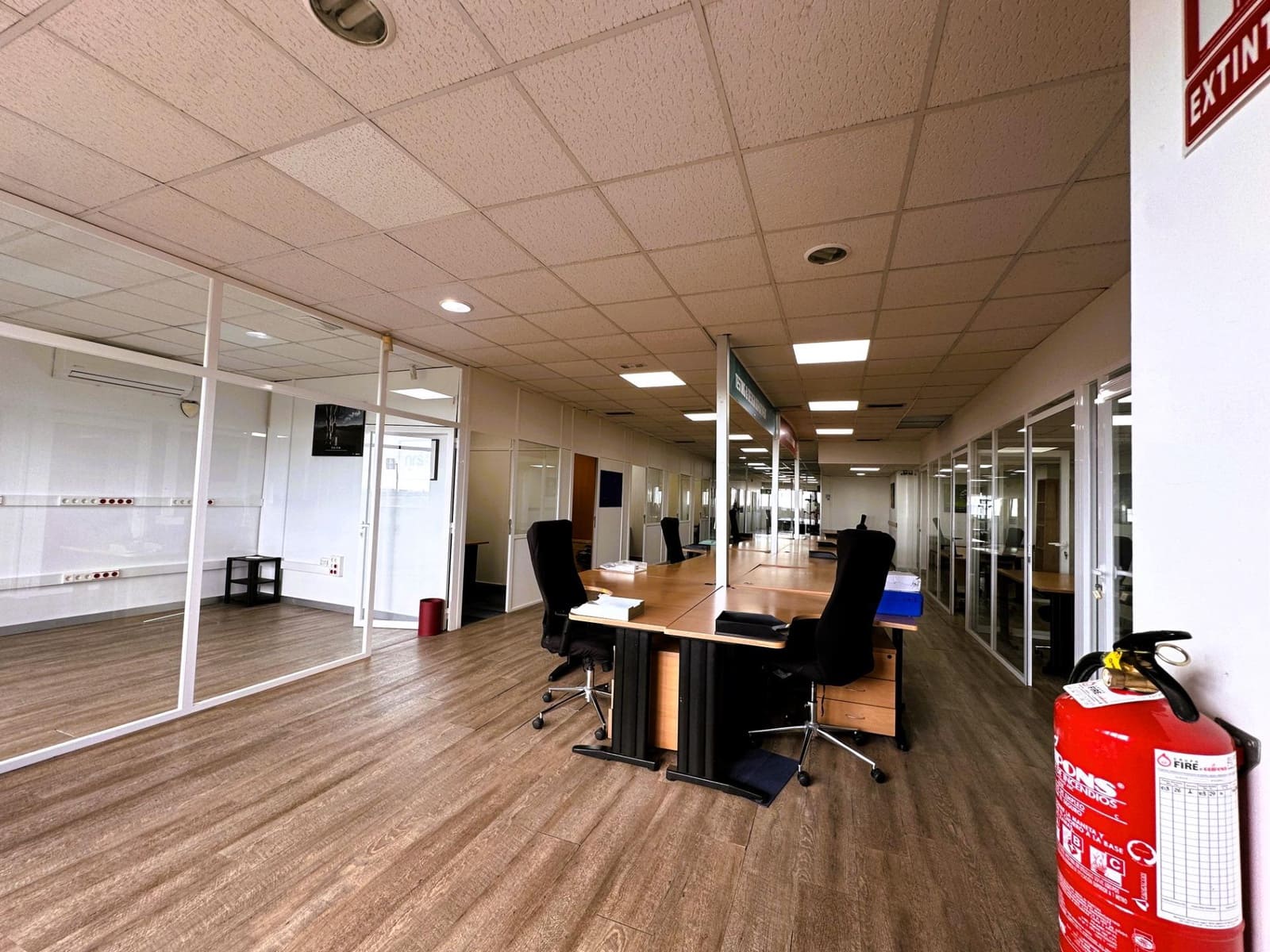 Kantoor te huur in Vila-real met garage - € 1.700 (Ref: 10185280)