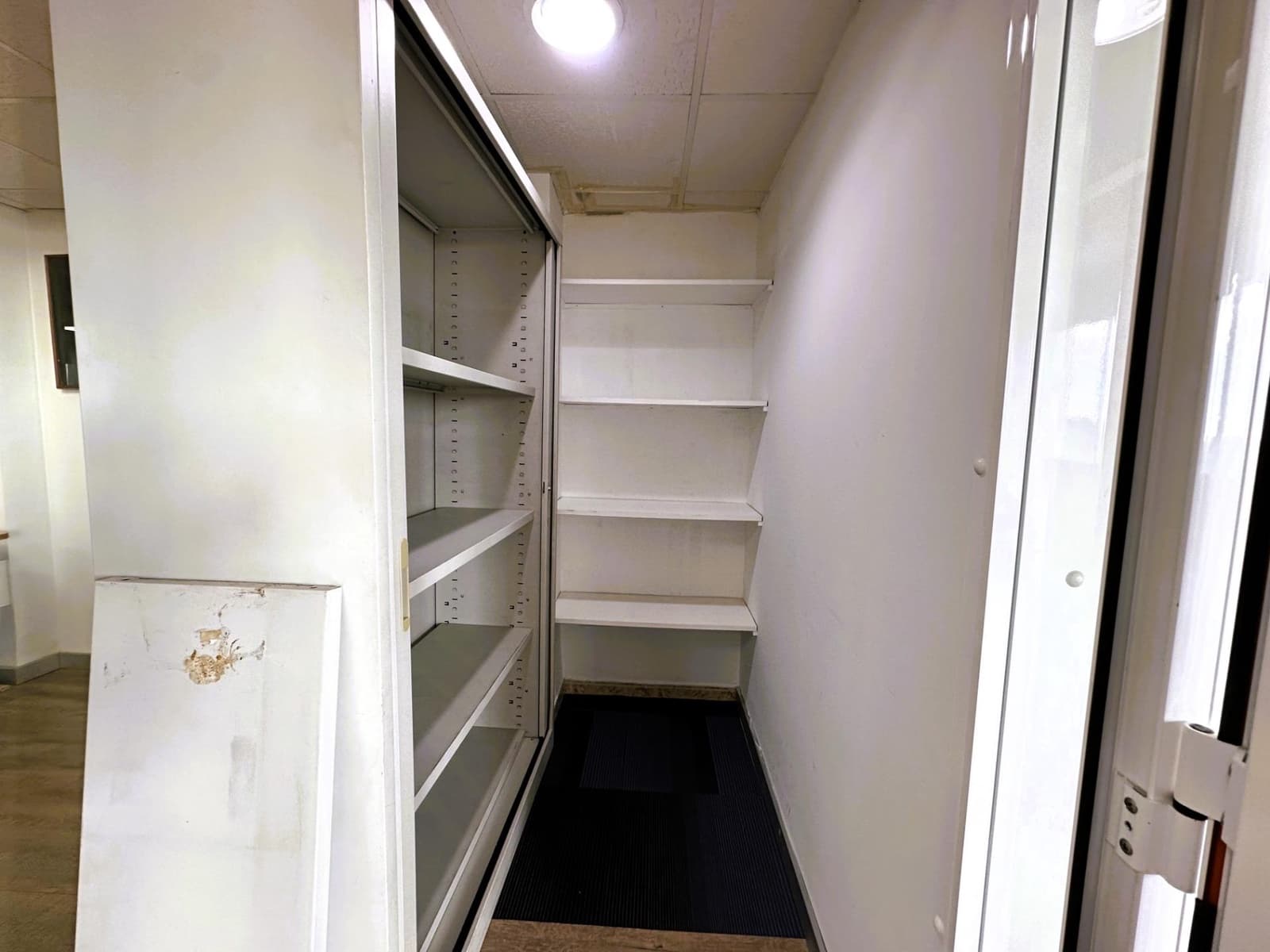 Kantoor te huur in Vila-real met garage - € 1.700 (Ref: 10185280)