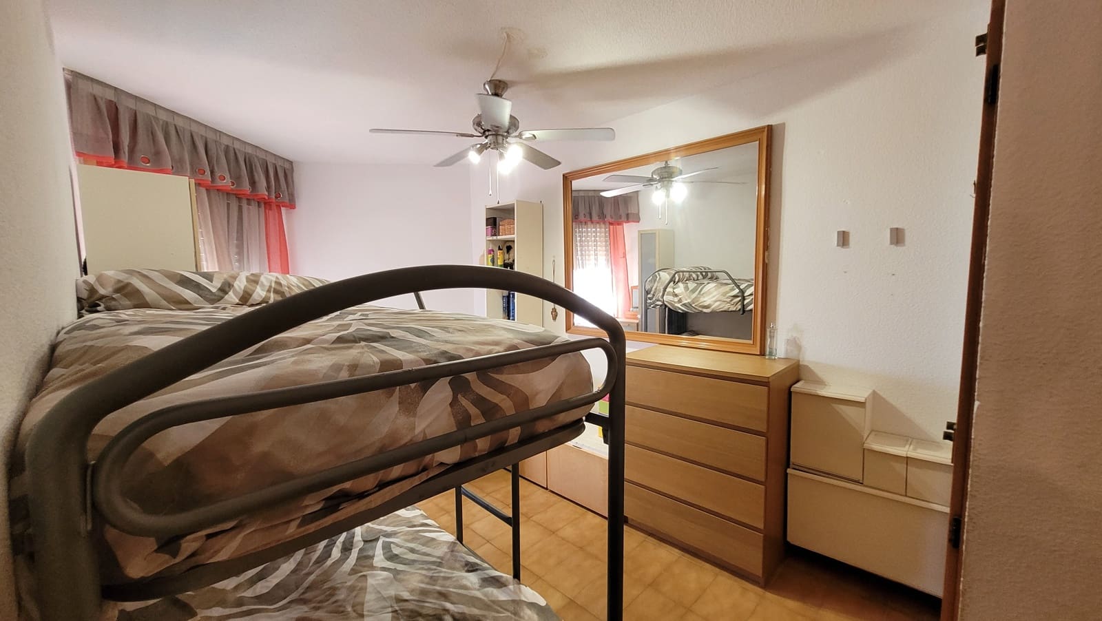 2 soveværelse Strandlejlighed til leje i Almunecar - € 800 (Ref: 9221348)