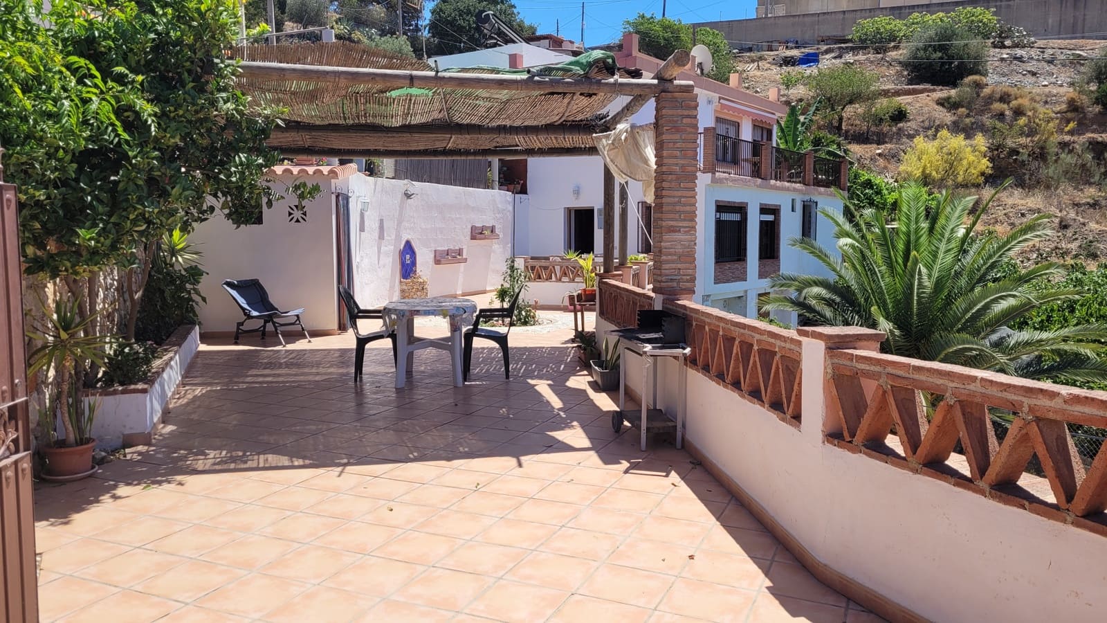 2 sovrum Hus att hyra i Almunecar med pool garage - 900 € (Ref: 9232154)