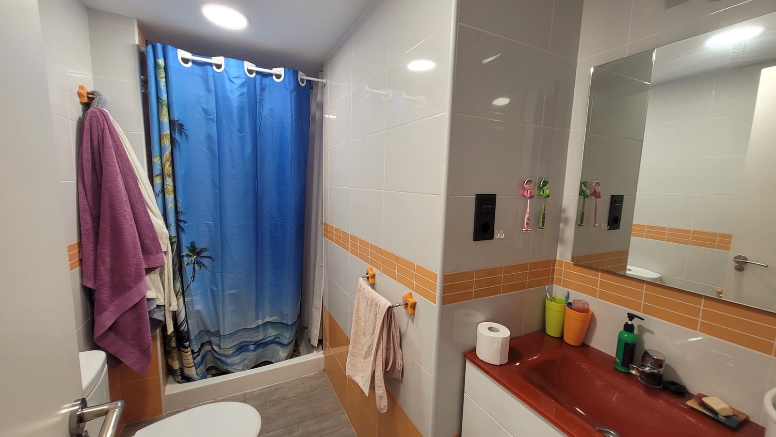 2 soveværelse Strandlejlighed til leje i Almunecar - € 700 (Ref: 9232155)