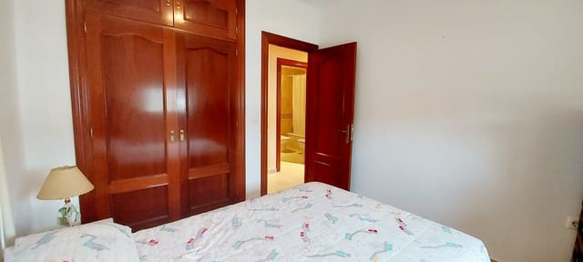 3 Zimmer Strandapartment zu vermieten in La Herradura, Almuñécar mit Garage - 900 € (Ref: 9246060)