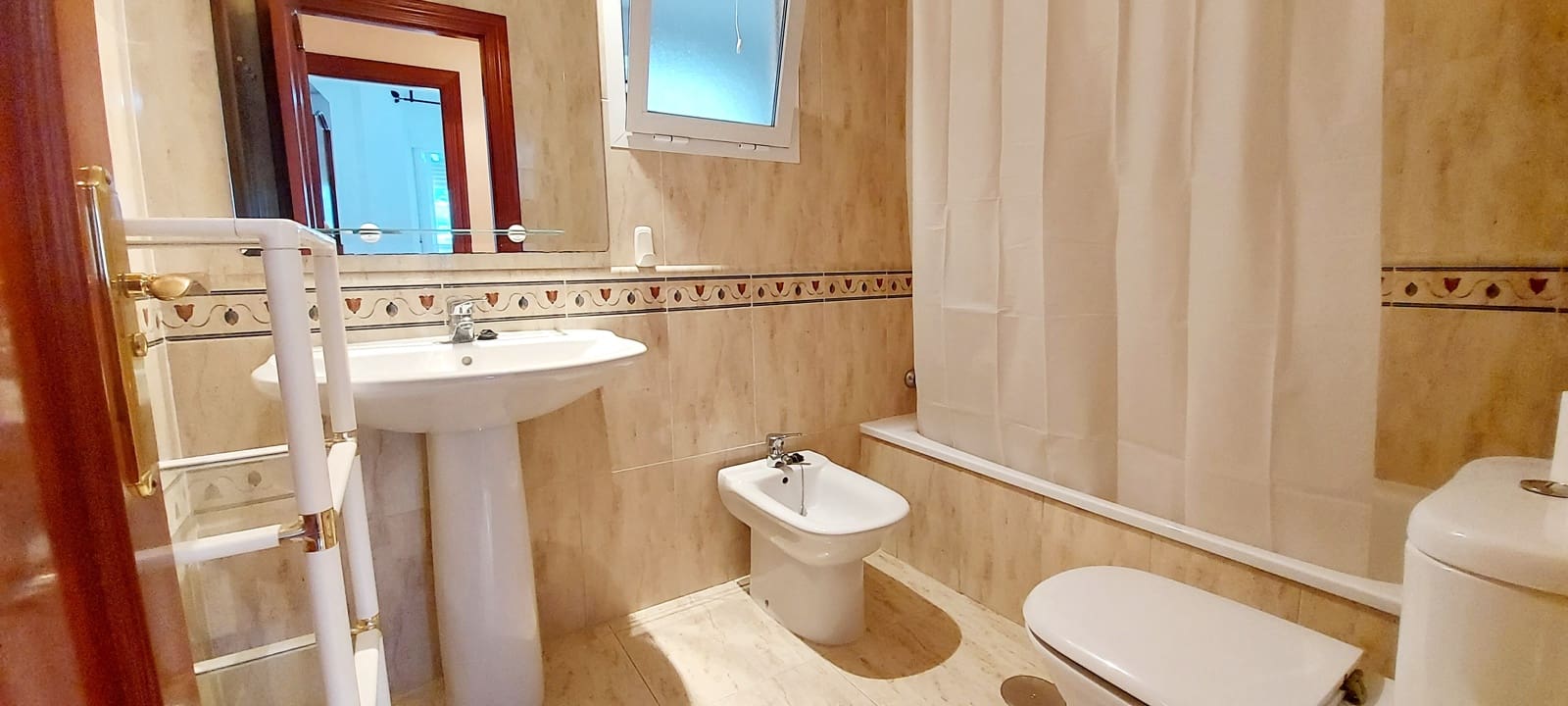 3 sovrum Strandlägenhet att hyra i La Herradura med garage - 900 € (Ref: 9246060)