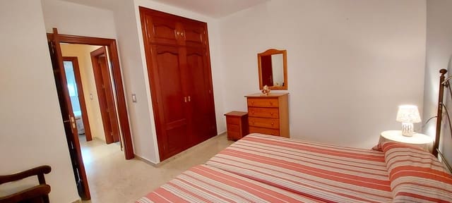 3 Zimmer Strandapartment zu vermieten in La Herradura, Almuñécar mit Garage - 900 € (Ref: 9246060)