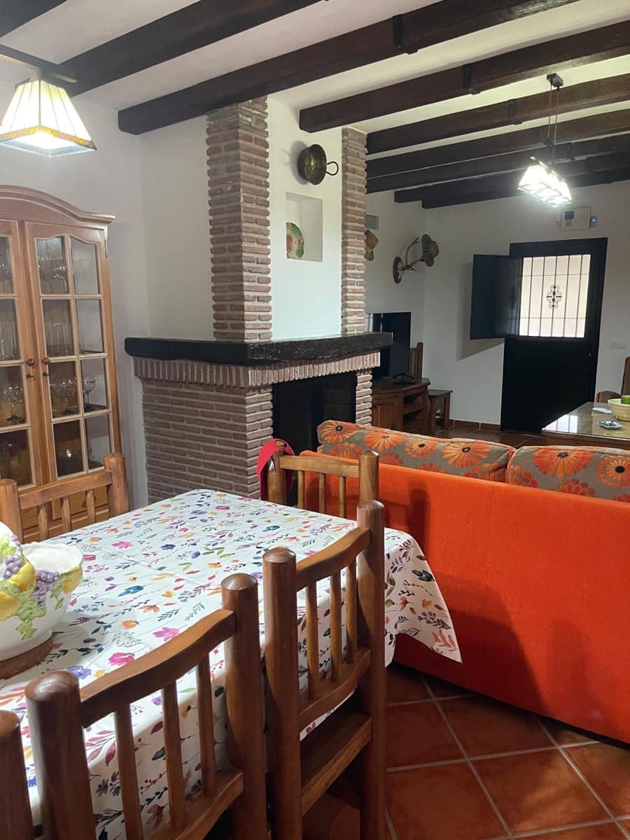 4 soveværelse Villa til leje i Almunecar med swimmingpool - € 3.000 (Ref: 9254089)