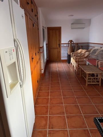 4 sovrum Villa att hyra i Almuñécar med pool - 3 000 € (Ref: 9254089)