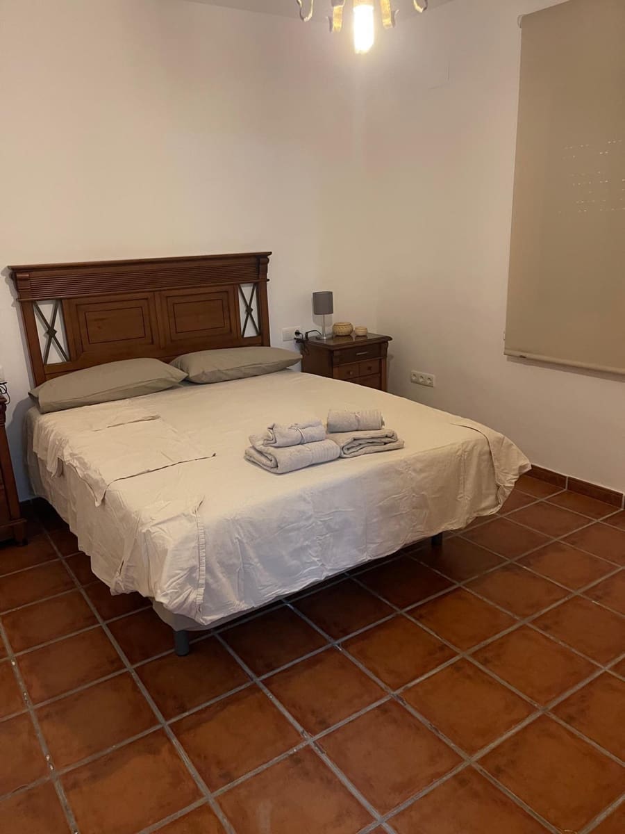 4 soveværelse Villa til leje i Almunecar med swimmingpool - € 3.000 (Ref: 9254089)