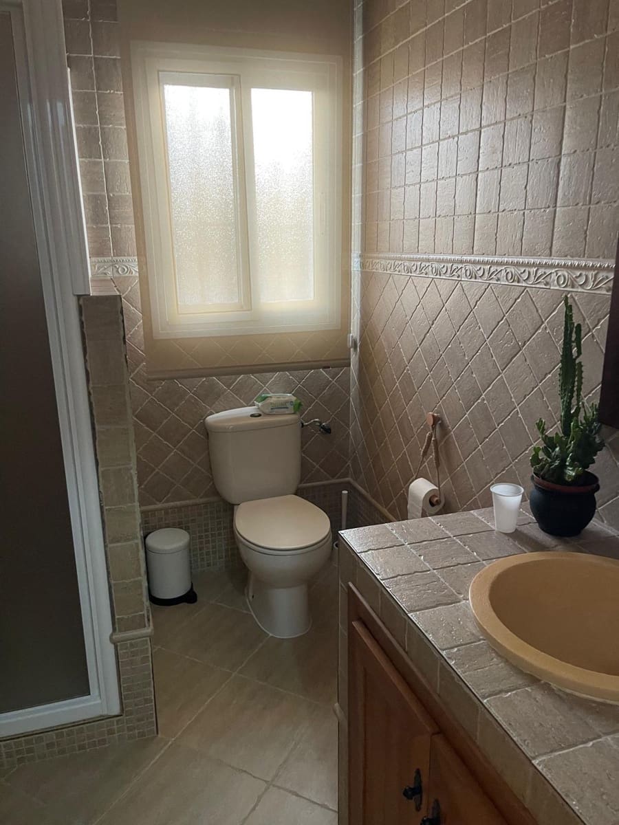 4 soveværelse Villa til leje i Almunecar med swimmingpool - € 3.000 (Ref: 9254089)