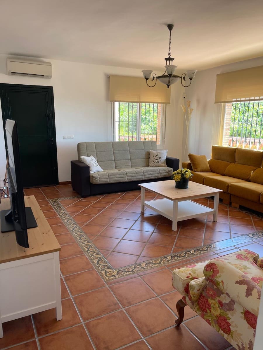 4 soveværelse Villa til leje i Almunecar med swimmingpool - € 3.000 (Ref: 9254089)