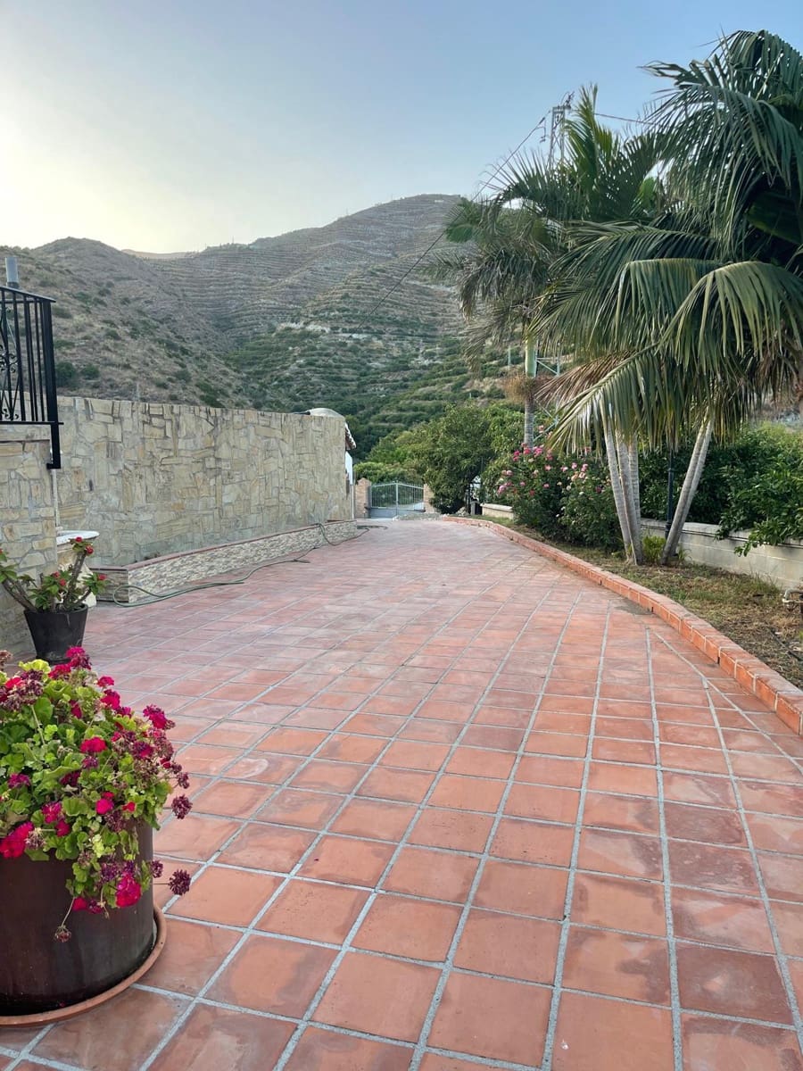 4 soveværelse Villa til leje i Almunecar med swimmingpool - € 3.000 (Ref: 9254089)