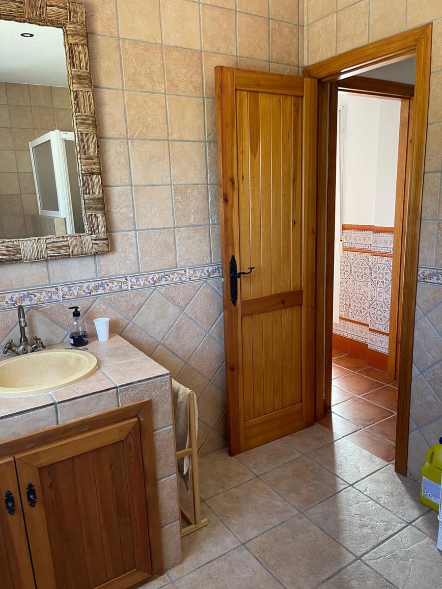 4 soveværelse Villa til leje i Almunecar med swimmingpool - € 3.000 (Ref: 9254089)