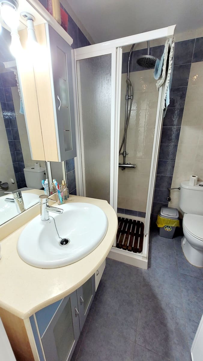 3 soveværelse Strandlejlighed til leje i Almunecar med garage - € 1.100 (Ref: 9256638)