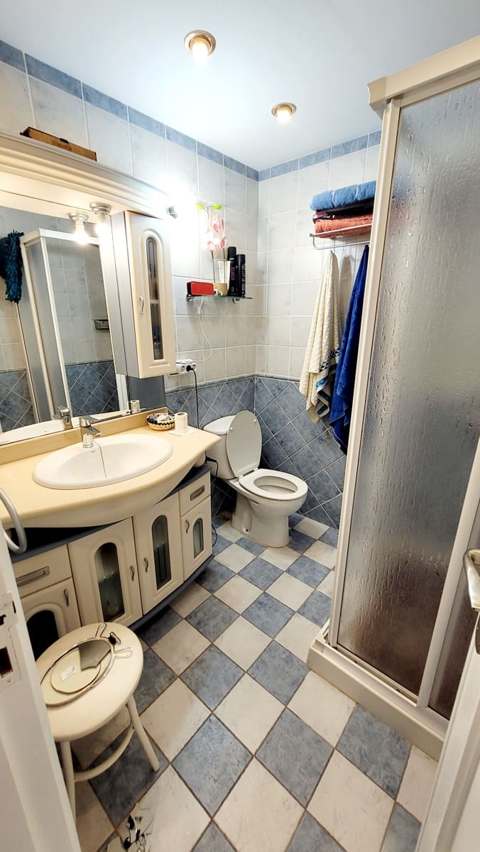 3 soveværelse Strandlejlighed til leje i Almunecar med garage - € 1.100 (Ref: 9256638)