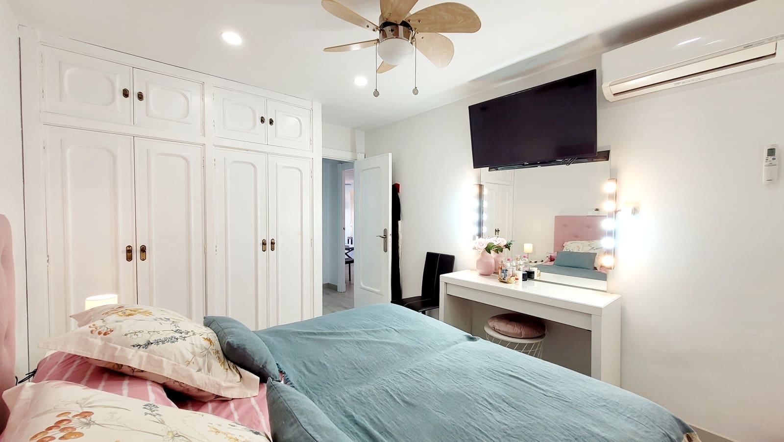 3 soveværelse Strandlejlighed til leje i Almunecar med garage - € 1.100 (Ref: 9256638)