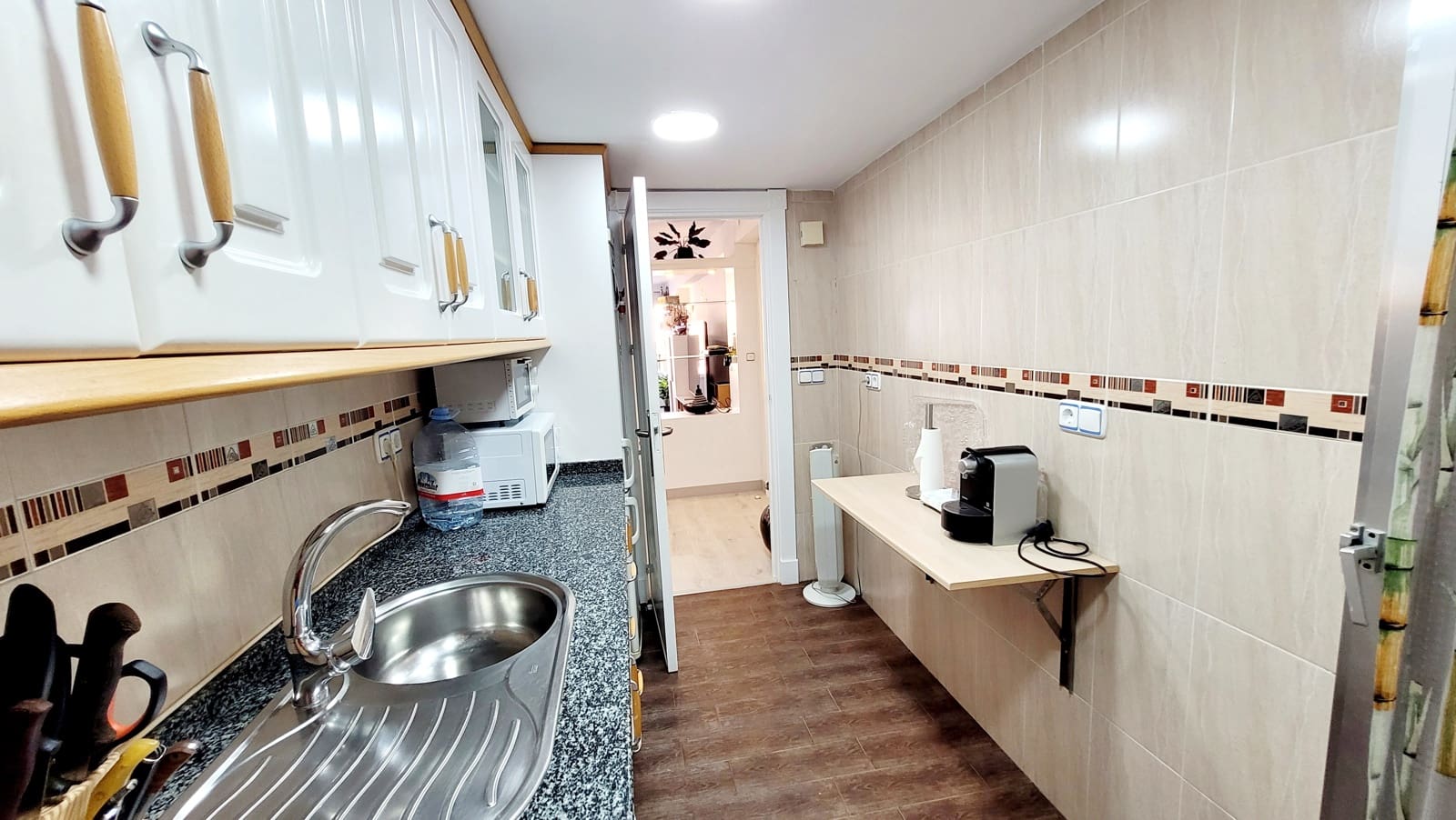 3 soveværelse Strandlejlighed til leje i Almunecar med garage - € 1.100 (Ref: 9256638)