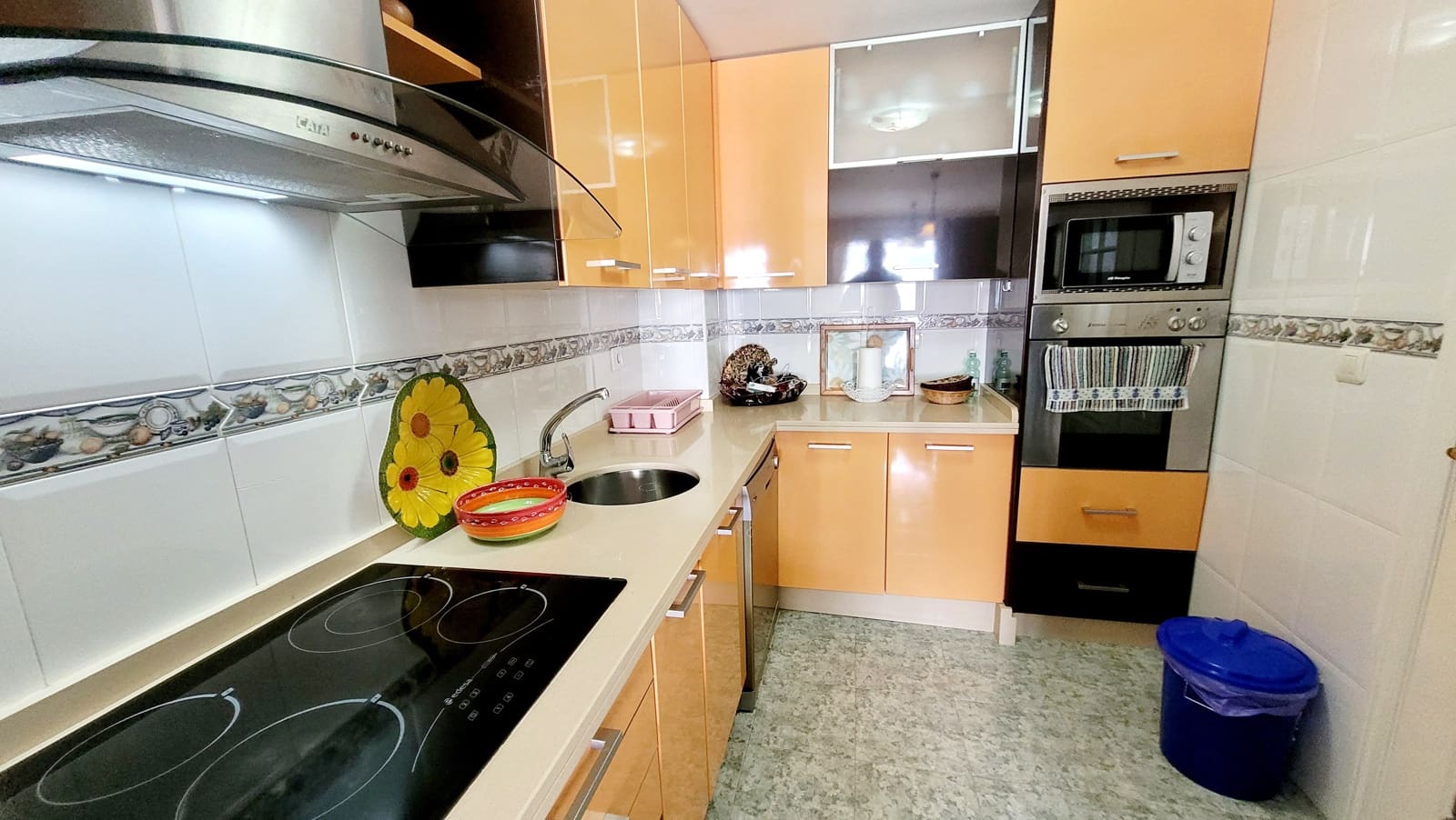 2 sypialnia Apartament przy plaży do wynajęcia w Almunecar z basenem garażem - 750 € (Ref: 9273000)