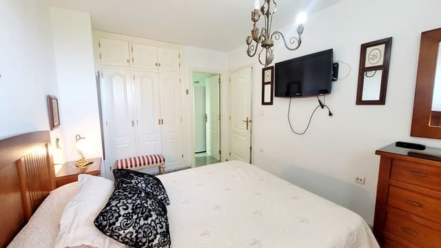 2 quarto Apartamento de Praia para arrendar em Almuñécar com piscina garagem - 750 € (Ref: 9273000)