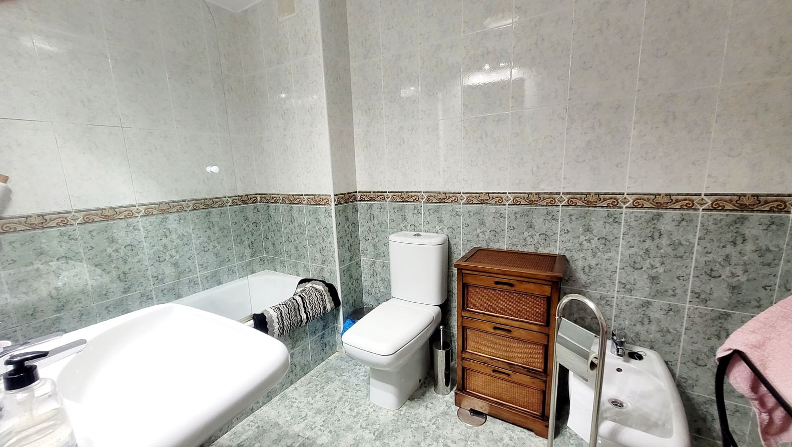 2 sypialnia Apartament przy plaży do wynajęcia w Almunecar z basenem garażem - 750 € (Ref: 9273000)