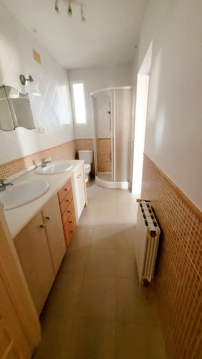 3 soverom Hus til salgs i Almunecar med garasje - € 290 000 (Ref: 9298954)