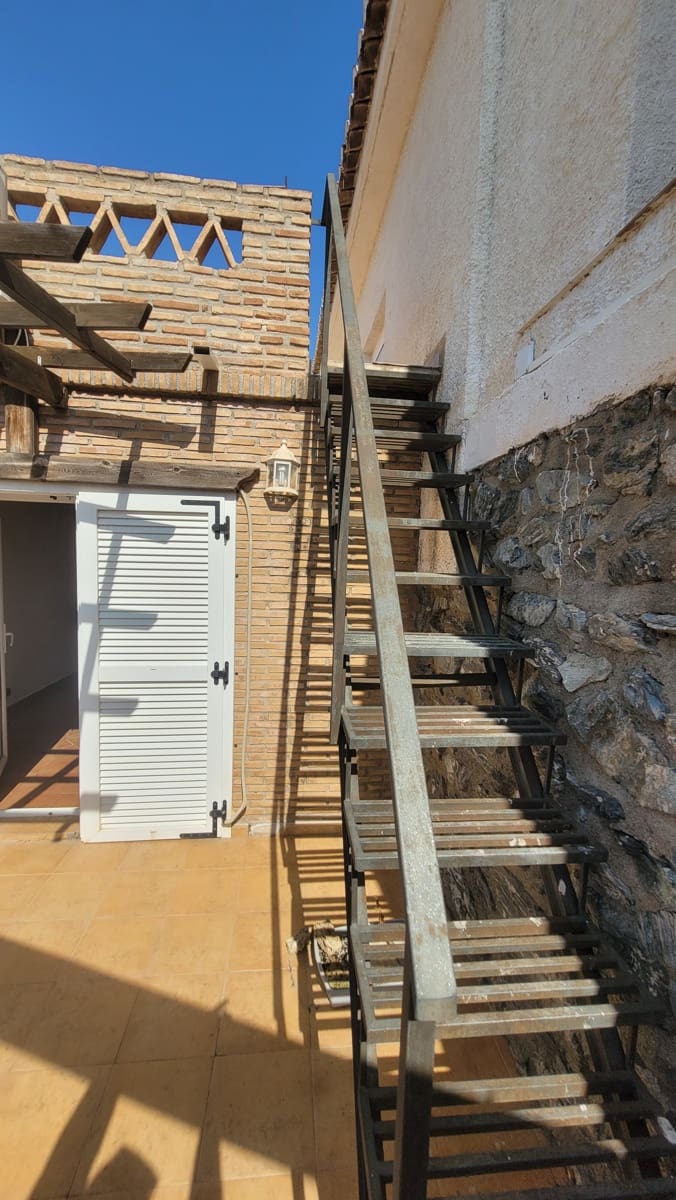 3 soverom Hus til salgs i Almunecar med garasje - € 290 000 (Ref: 9298954)