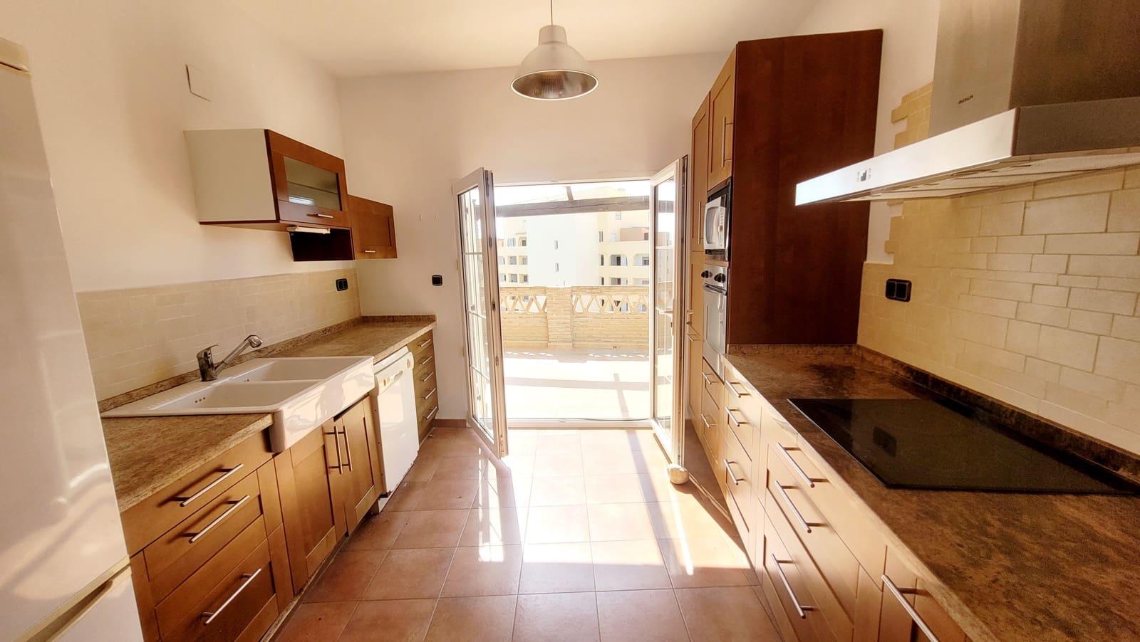 3 soverom Hus til salgs i Almunecar med garasje - € 290 000 (Ref: 9298954)