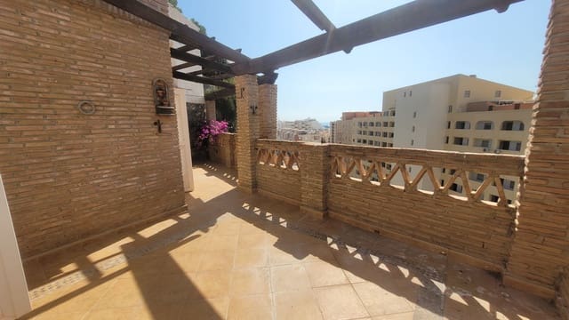 3 soveværelse Byhus til salg i Almuñécar med garage - € 290.000 (Ref: 9298954)