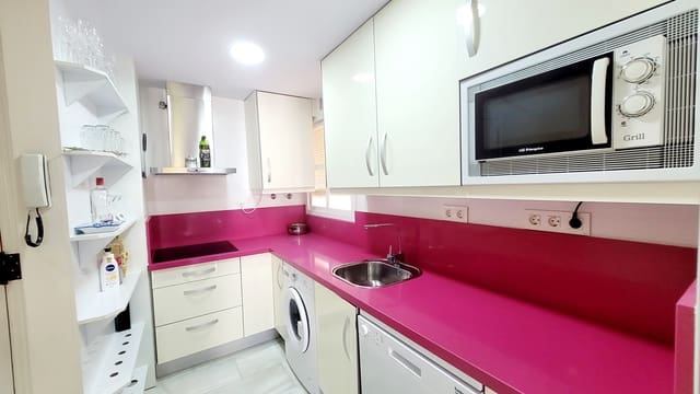 2 sovrum Strandlägenhet att hyra i Almuñécar med pool - 700 € (Ref: 9322365)