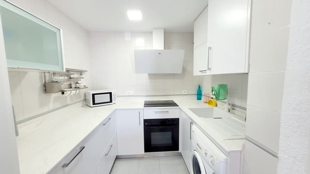 3 sovrum Strandlägenhet att hyra i Almuñécar med pool - 1 200 € (Ref: 9322366)