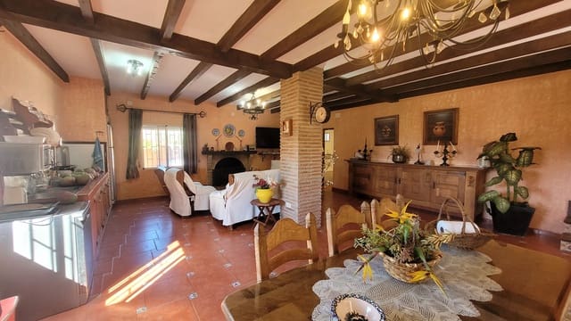 3 soveværelse Finca/Landehus til salg i Jete med swimmingpool garage - € 530.000 (Ref: 9389929)