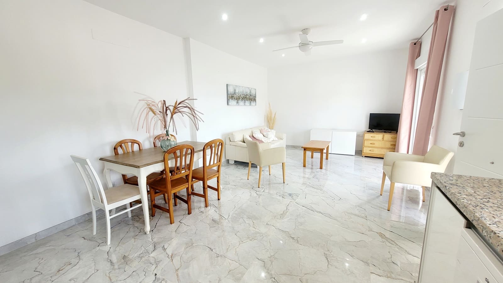 3 sovrum Hus att hyra i Almunecar med garage - 1 000 € (Ref: 9402413)