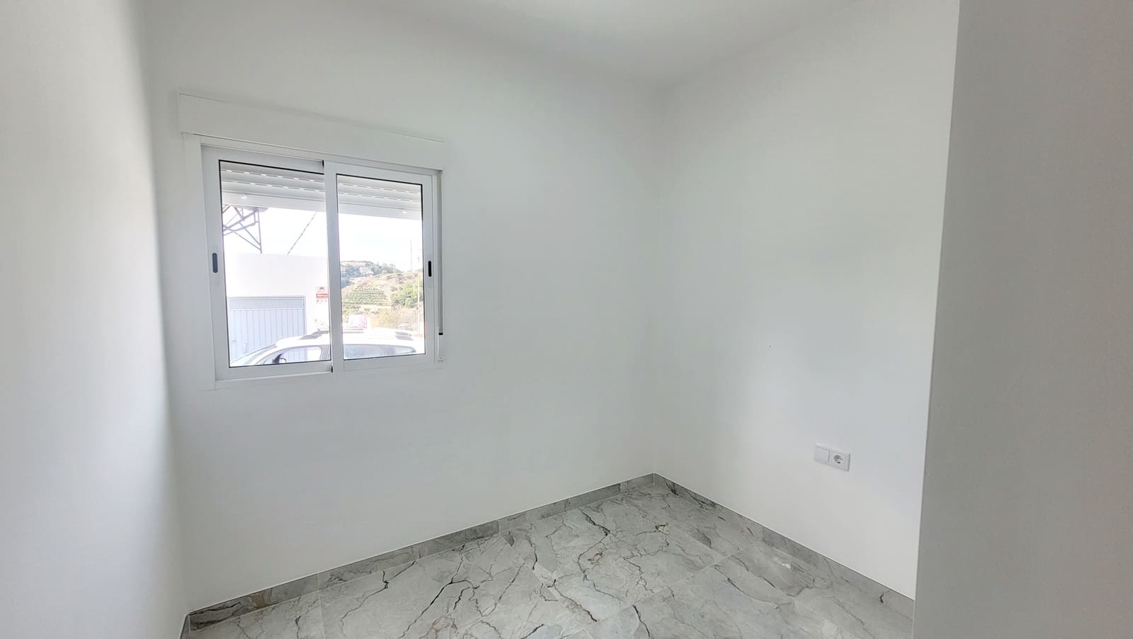 3 sovrum Hus att hyra i Almunecar med garage - 1 000 € (Ref: 9402413)