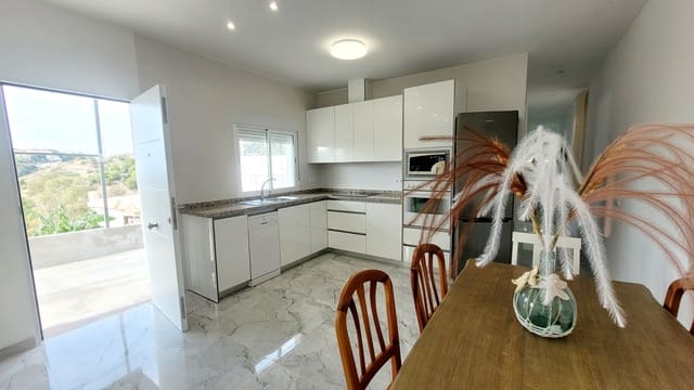 3 sovrum Hus att hyra i Almuñécar med garage - 1 000 € (Ref: 9402413)