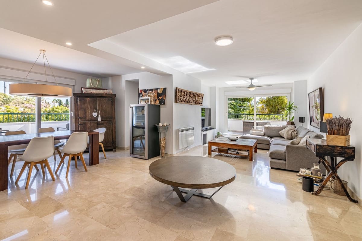 5 bedroom Apartment for sale in Guadalmina with pool garage - € 690,000 (Ref: 9207164)