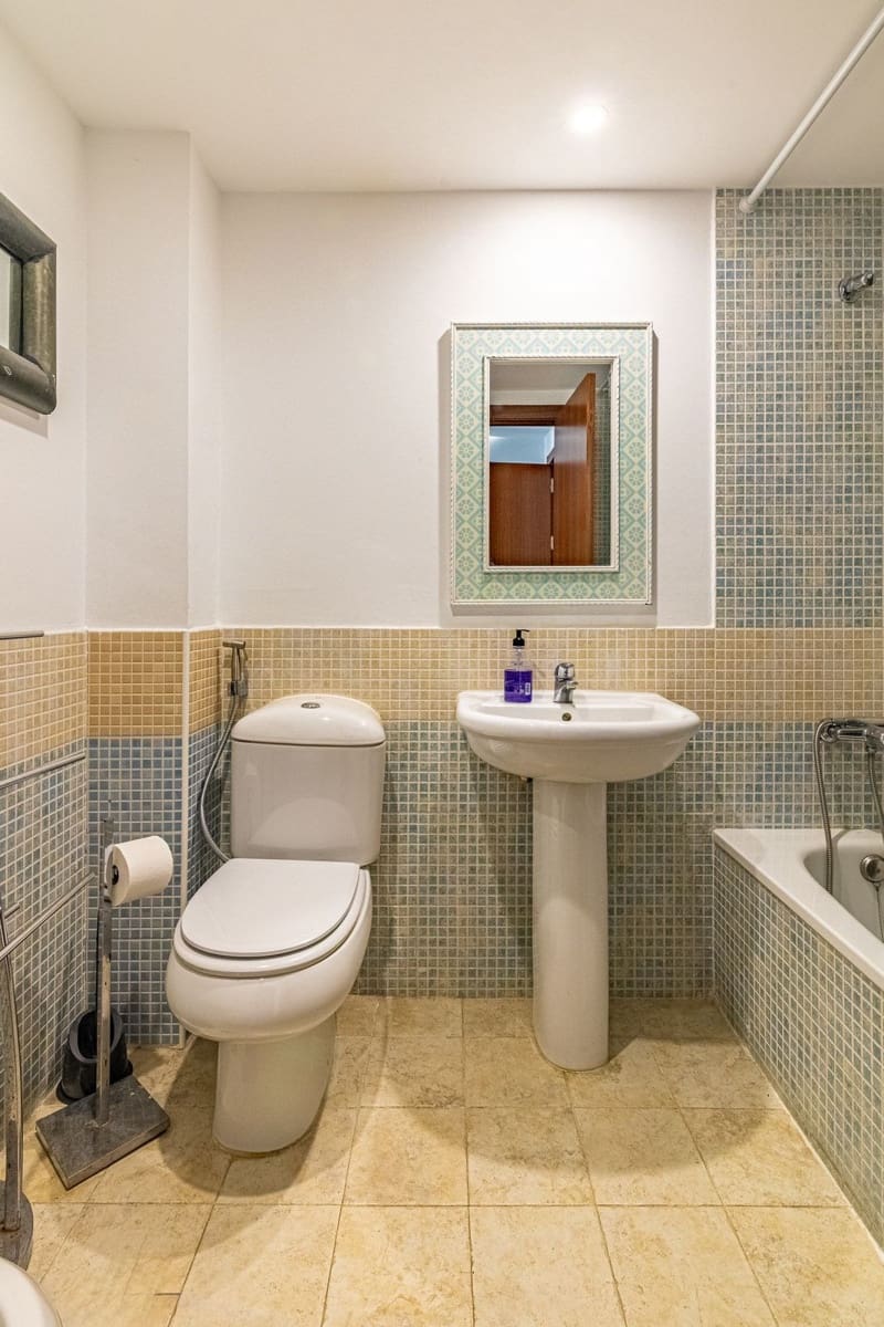 5 bedroom Apartment for sale in Guadalmina with pool garage - € 690,000 (Ref: 9207164)